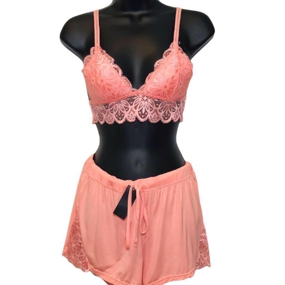 Lace Bralette With Matching Shorts | Large